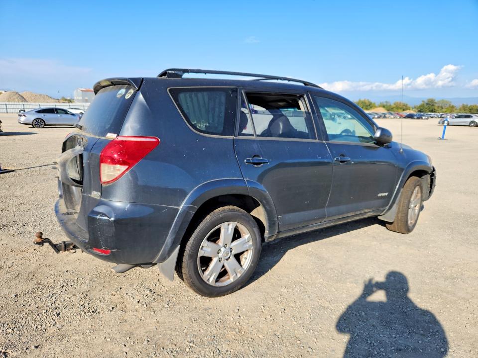 Photo 3 from auction – 2006 TOYOTA RAV4 with VIN JTMBK32V865000756