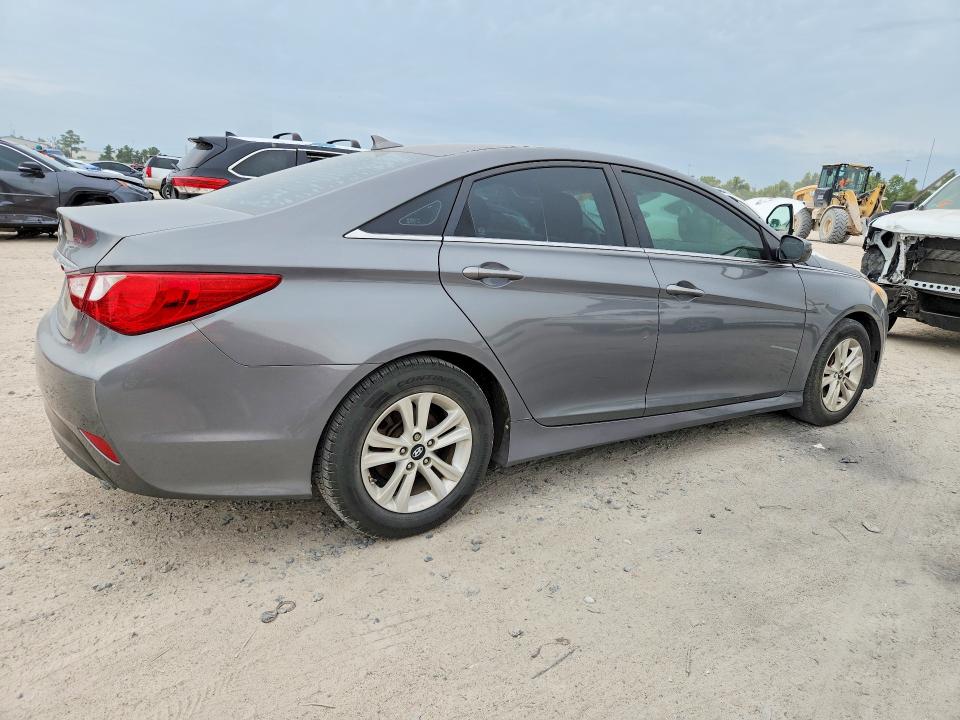 Photo 3 from auction – 2014 HYUNDAI SONATA with VIN 5NPEB4AC9EH893974