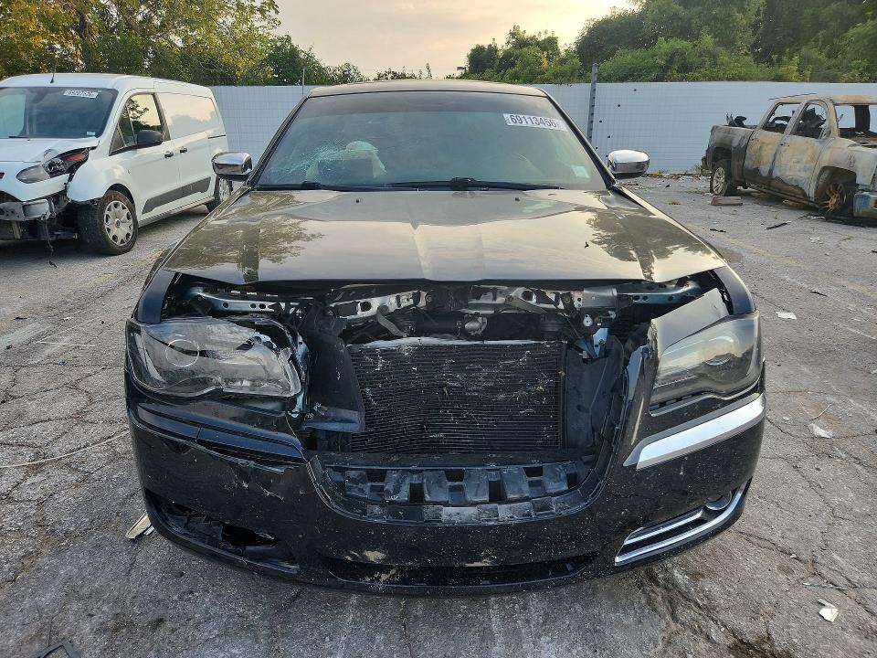 صورة رقم 5 من المزاد - 2014 CHRYSLER 300 مع VIN 2C3CCAAGXEH243912