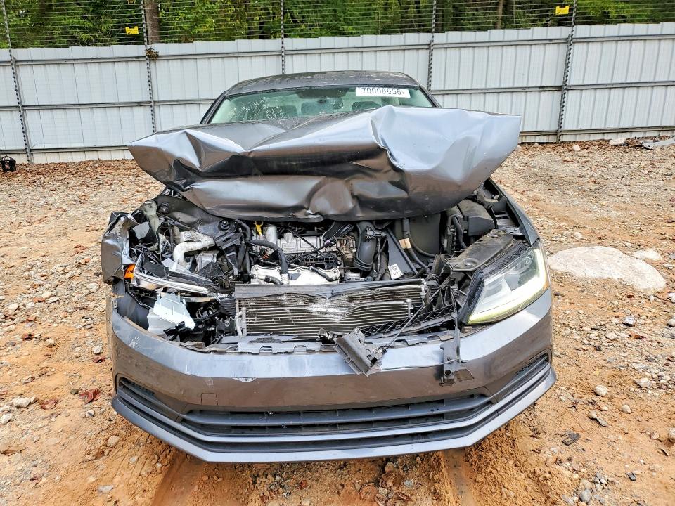 Photo 5 from auction – 2017 VOLKSWAGEN JETTA with VIN 3VW2B7AJ0HM405641