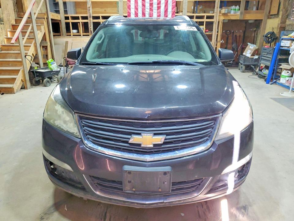 Photo 5 from auction – 2017 CHEVROLET TRAVERSE with VIN 1GNKVFED6HJ140723