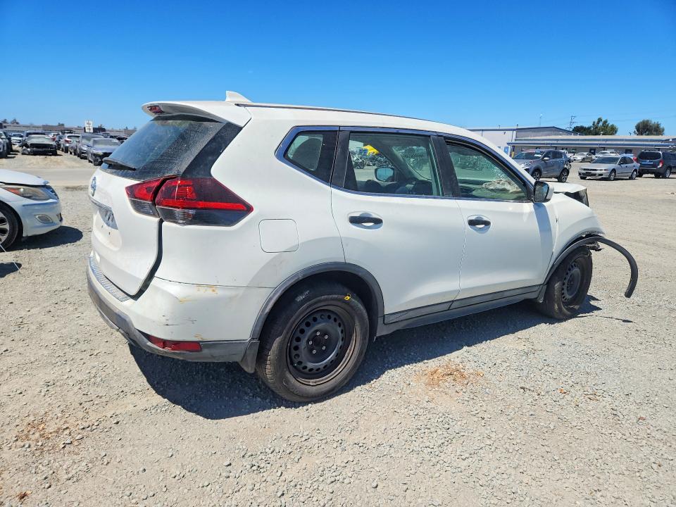 Photo 3 from auction – 2018 NISSAN ROGUE with VIN 5N1AT2MT2JC713375