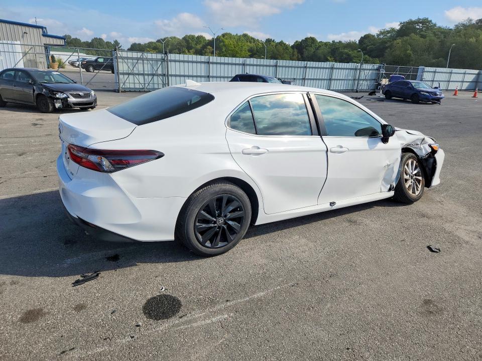 Снимка 3 от търг – 2023 TOYOTA CAMRY с VIN 4T1C11AK3PU805229