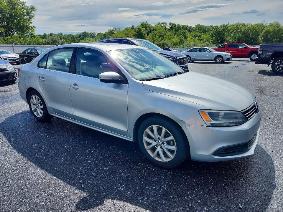 Photo 4 from auction – 2014 VOLKSWAGEN JETTA with VIN 3VWD07AJ6EM362305