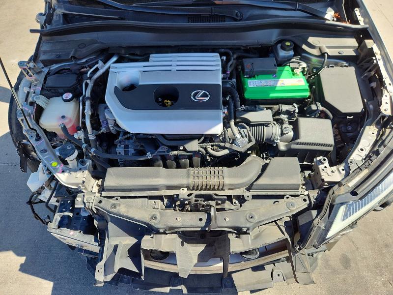 Photo 11 from auction – 2019 LEXUS UX with VIN JTHY3JBH1K2001117