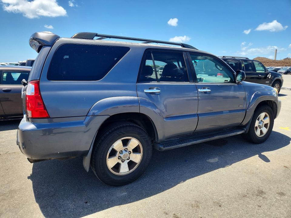 Photo 3 from auction – 2006 TOYOTA 4RUNNER with VIN JTEZU14R060081788