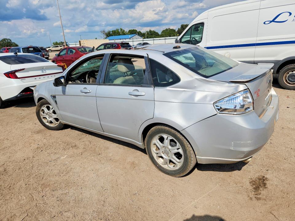 Снимка 2 от търг – 2008 FORD FOCUS с VIN 1FAHP35N88W260391