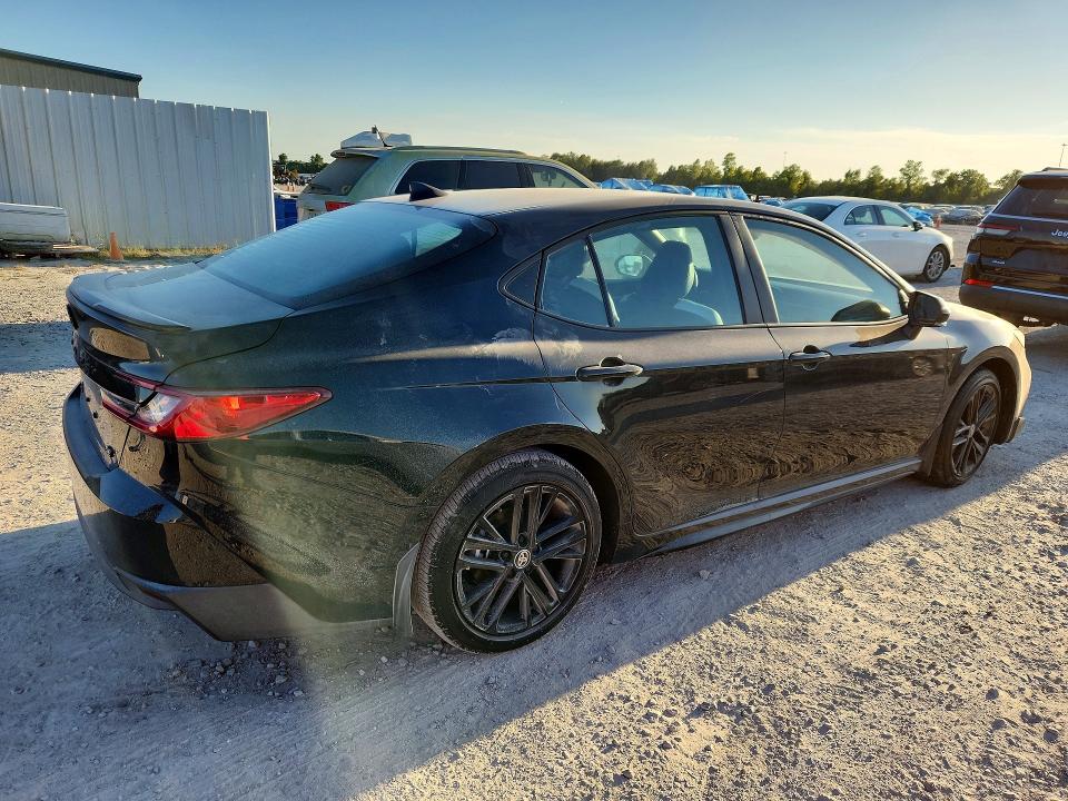 Photo 3 from auction – 2026 TOYOTA CAMRY with VIN 4T1DAACK9TU757487