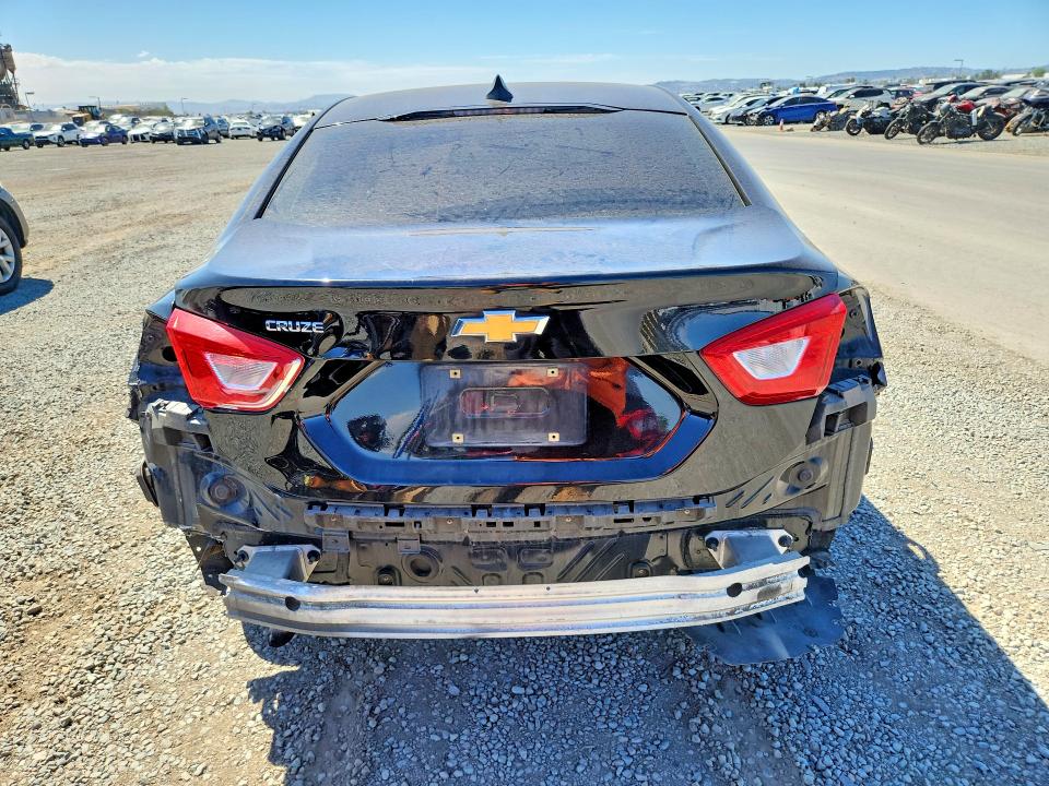 Снимка 6 от търг – 2017 CHEVROLET CRUZE с VIN 1G1BC5SM6H7256331