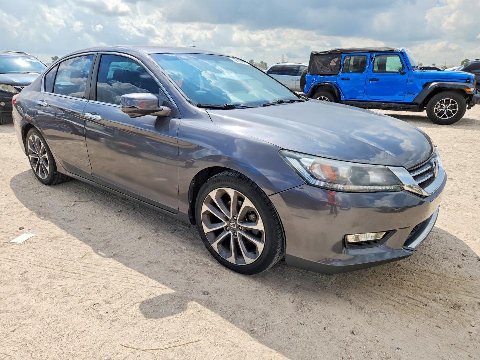 Photo 4 from auction – 2014 HONDA ACCORD with VIN 1HGCR2F55EA136693