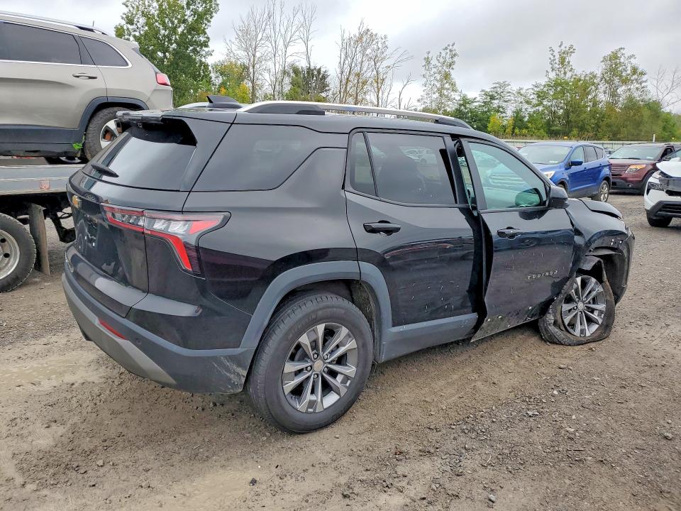 Photo 3 from auction – 2025 CHEVROLET EQUINOX with VIN 3GNAXPEG0SL110834