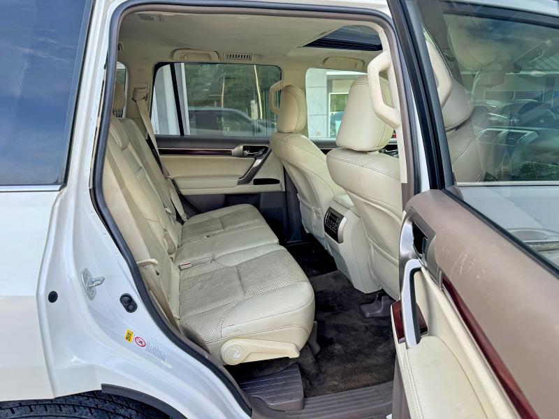 Photo 6 from auction – 2010 LEXUS GX with VIN JTJBM7FX6A5005845