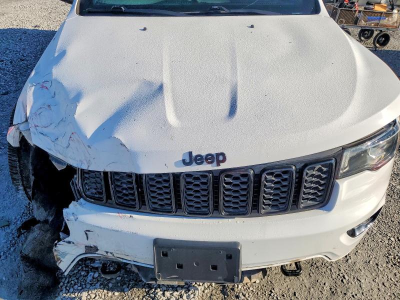 Снимка 12 от търг – 2018 JEEP GRAND CHEROKEE с VIN 1C4RJFAG7JC352673