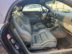 صورة رقم 10 من المزاد - 2004 AUDI TT مع VIN TRUUT28N441007673