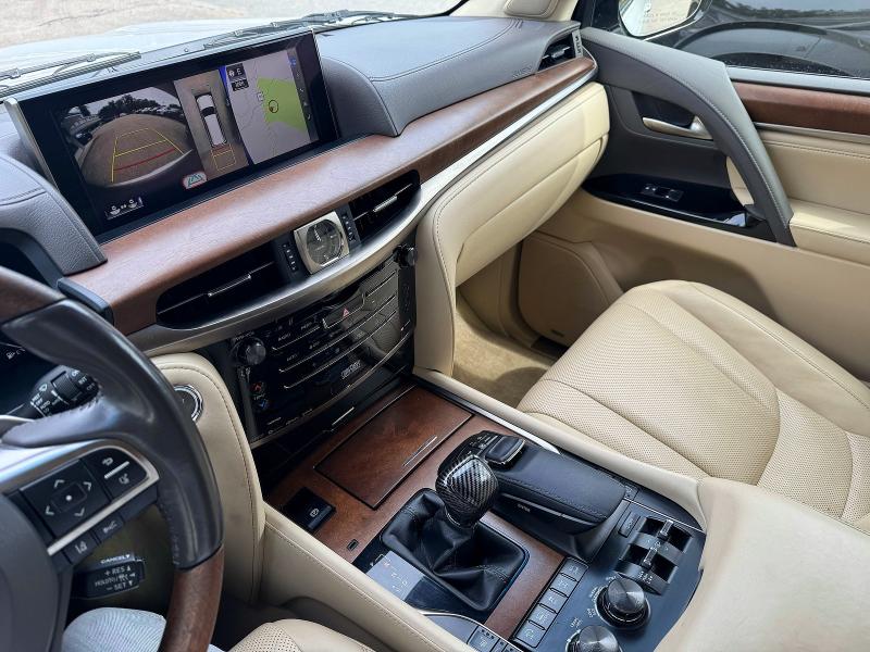 Zdjęcie 11 z aukcji – 2016 LEXUS LX z VIN JTJHY7AX3G4213685