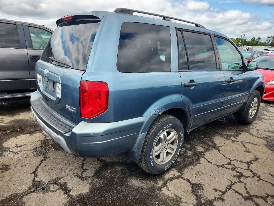 Photo 3 from auction – 2005 HONDA PILOT with VIN 2HKYF18655H545010
