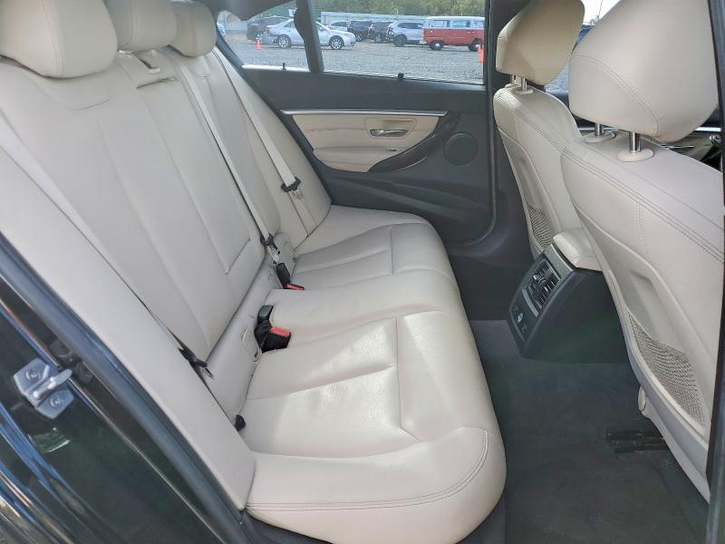Фото 10 с аукциона – 2016 BMW 328 с VIN WBA8E3C58GK500559