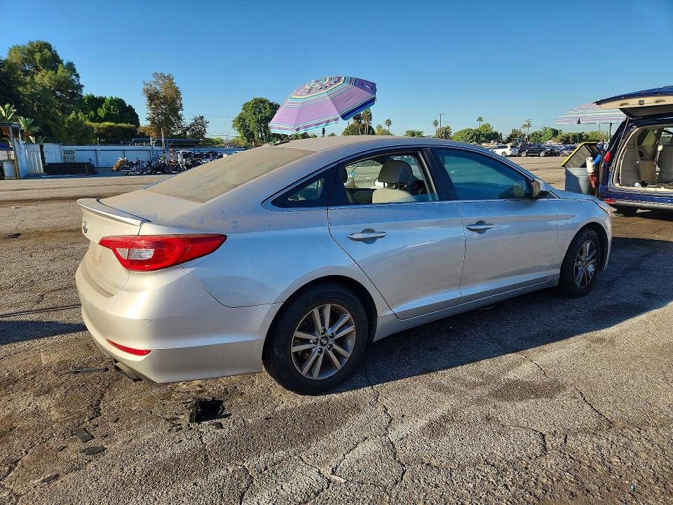 Photo 3 from auction – 2017 HYUNDAI SONATA with VIN 5NPE24AF7HH448700