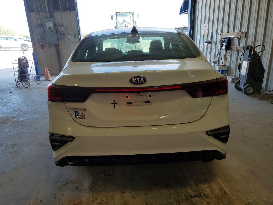Photo 6 from auction – 2020 KIA FORTE with VIN 3KPF24AD5LE239438