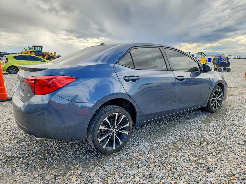 Photo 3 from auction – 2018 TOYOTA COROLLA with VIN 2T1BURHE3JC008733