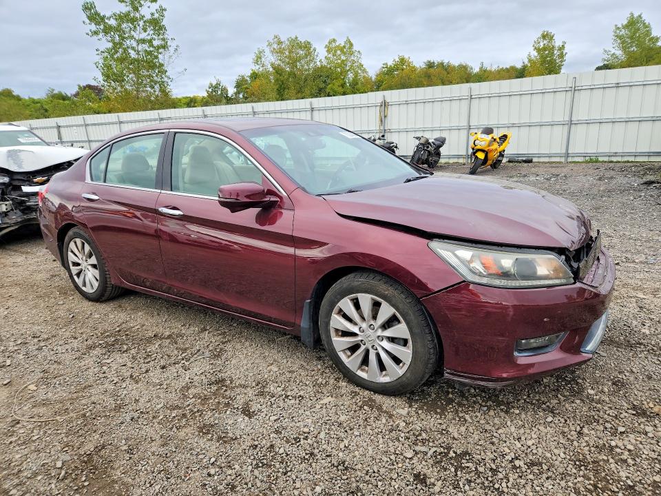 Photo 4 from auction – 2015 HONDA ACCORD with VIN 1HGCR2F89FA153038