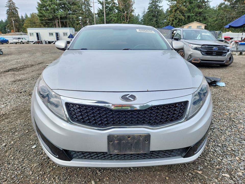 Photo 5 from auction – 2011 KIA OPTIMA with VIN KNAGM4A77B5128843