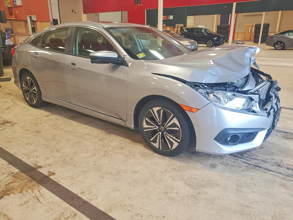 Photo 4 from auction – 2018 HONDA CIVIC with VIN JHMFC1F45JX033519