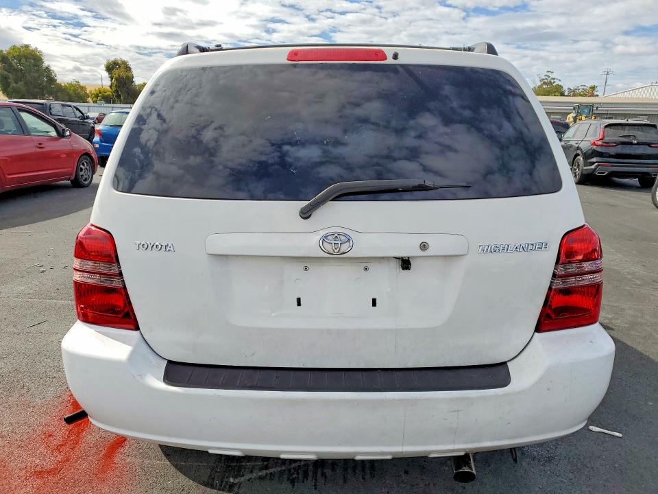 Photo 6 from auction – 2003 TOYOTA HIGHLANDER with VIN JTEGD21A530055713