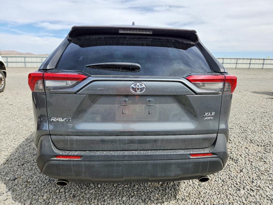 Photo 6 from auction – 2019 TOYOTA RAV4 with VIN JTMP1RFV7KD027727