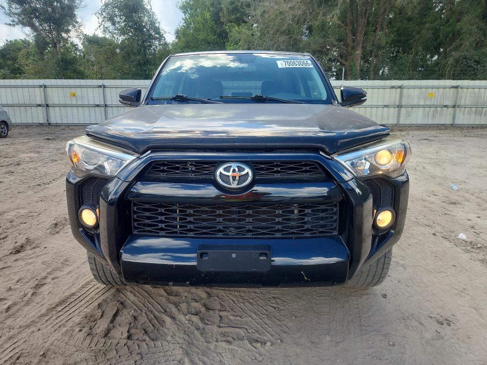 Photo 5 from auction – 2016 TOYOTA 4RUNNER with VIN JTEZU5JR5G5121394