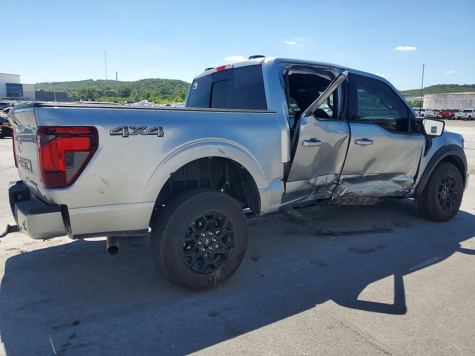 Снимка 3 от търг – 2025 FORD F150 с VIN 1FTFW3L54SFB50520