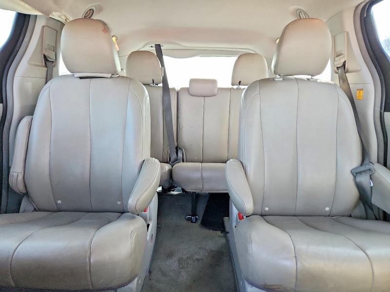 Photo 10 from auction – 2013 TOYOTA SIENNA with VIN 5TDZK3DC7DS301097