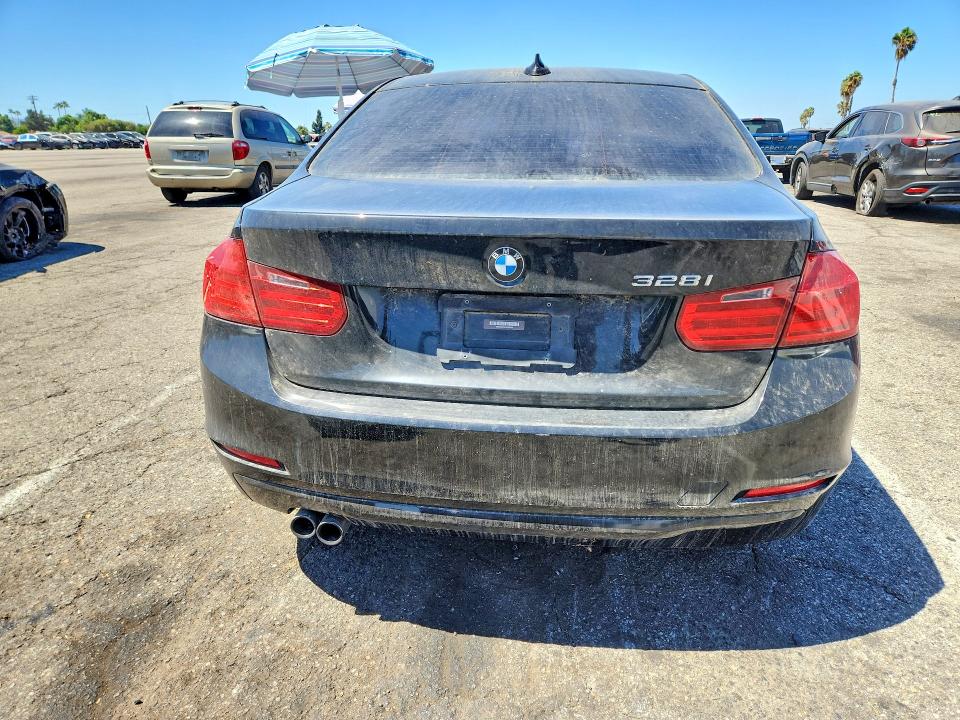 Photo 6 from auction – 2013 BMW 328 with VIN WBA3A5C50DF602699