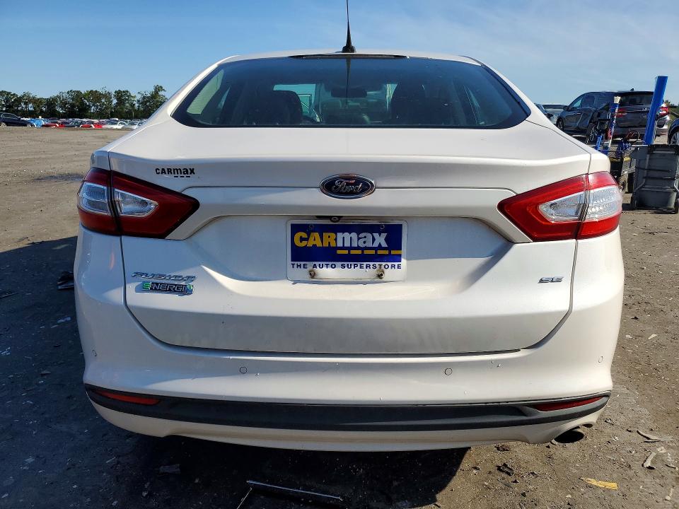 Photo 6 from auction – 2016 FORD FUSION with VIN 3FA6P0PU4GR309646