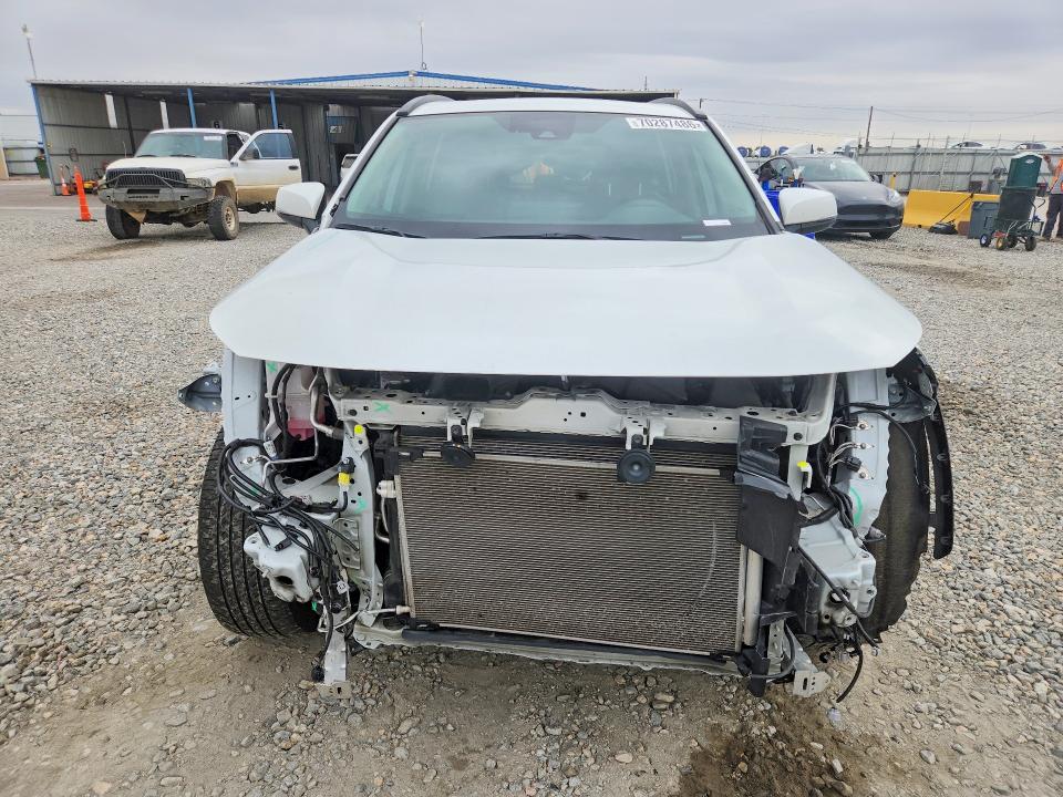 Снимка 5 от търг – 2023 TOYOTA RAV4 с VIN 2T3A1RFV4PW406751