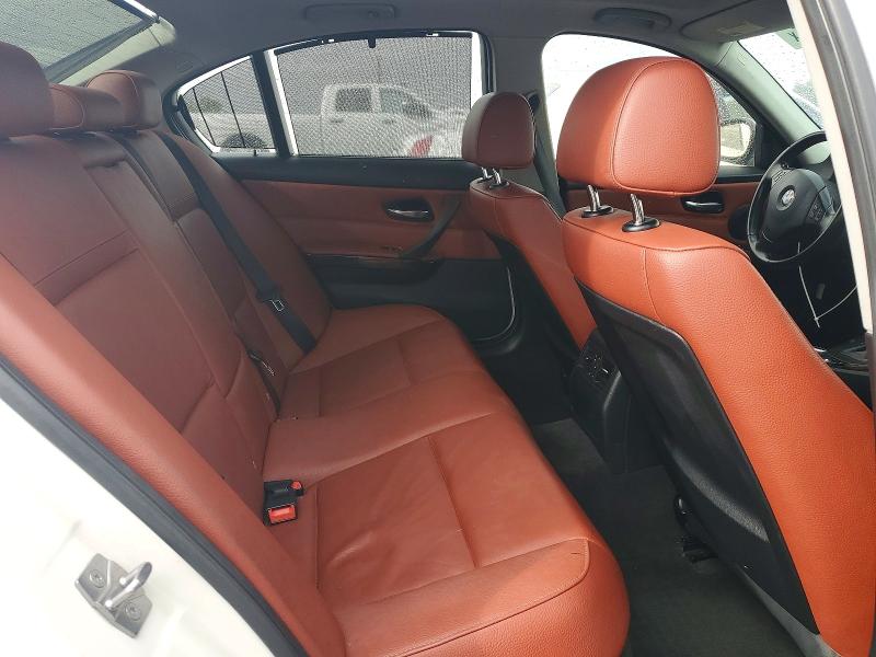 Photo 10 from auction – 2011 BMW 335 with VIN WBAPN7C51BA782349