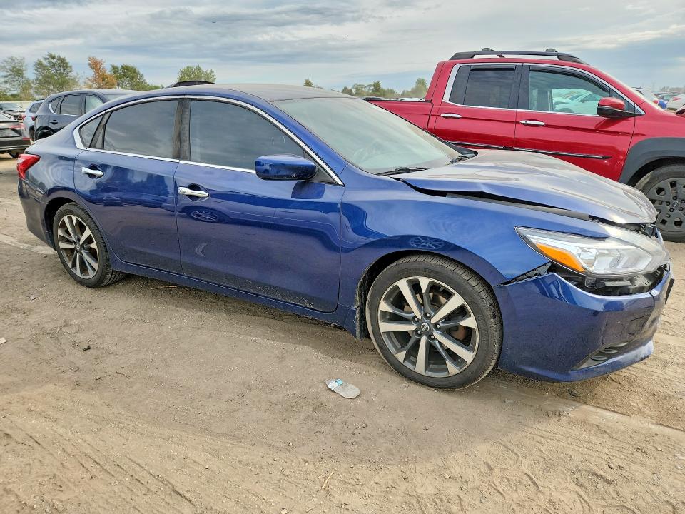 Снимка 4 от търг – 2016 NISSAN ALTIMA с VIN 1N4AL3AP1GC268045