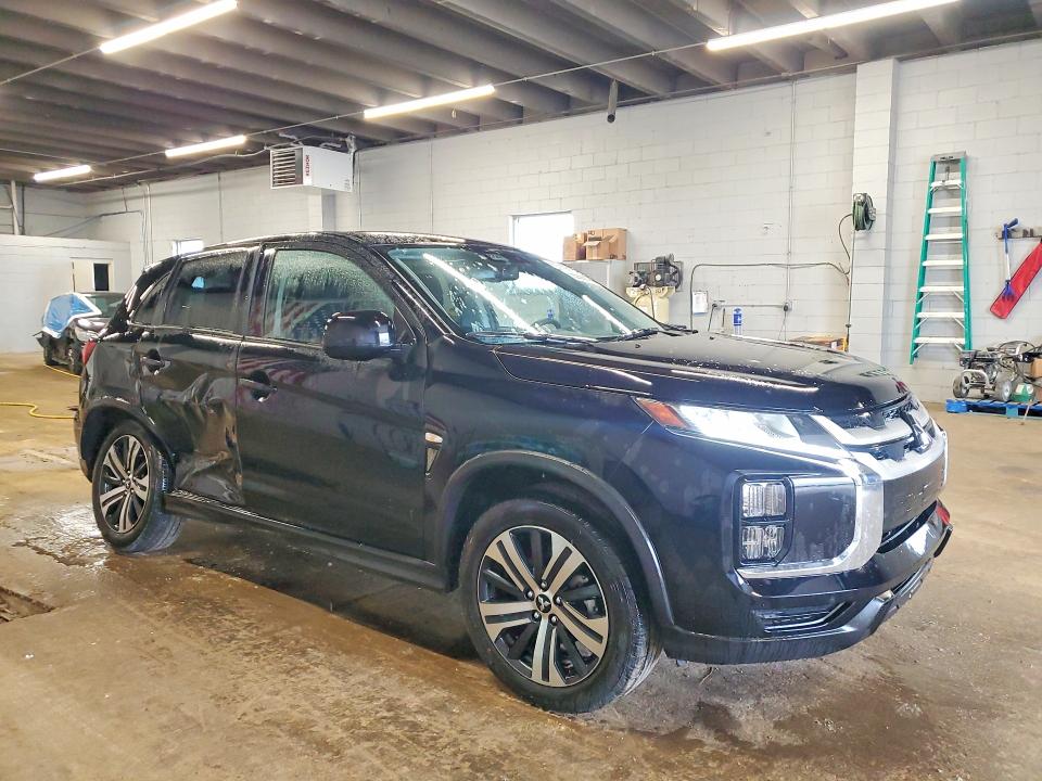 Photo 4 from auction – 2026 MITSUBISHI OUTLANDER MAX with VIN JA4ARUAU5TU019010