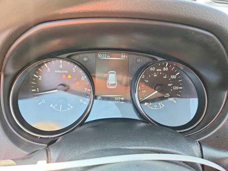 Photo 9 from auction – 2017 NISSAN ROGUE with VIN JN8AT2MT0HW385052