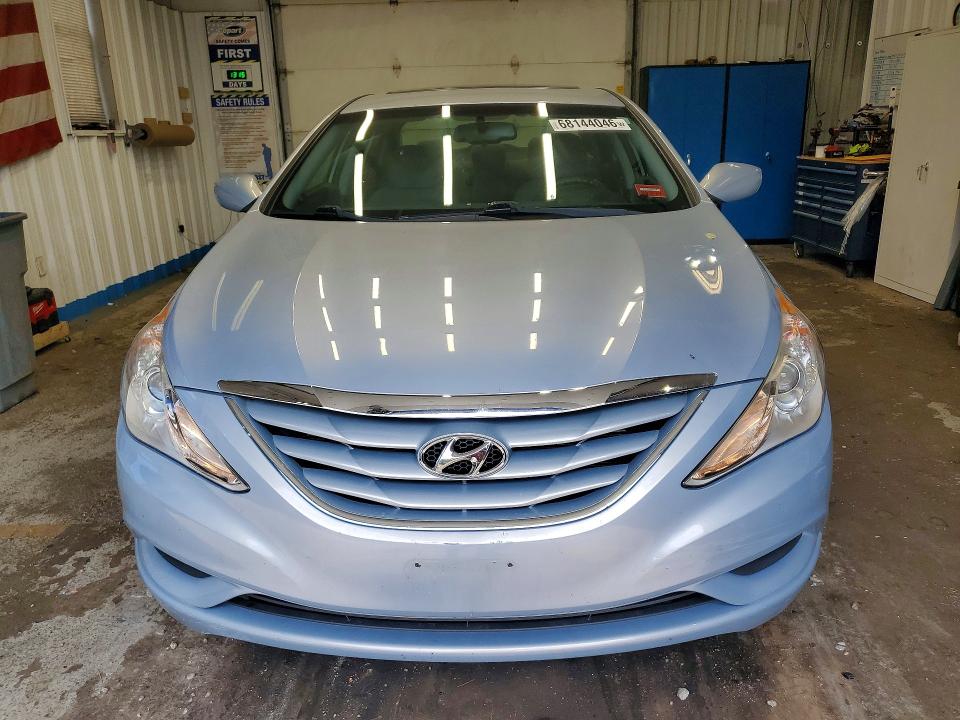 Photo 5 from auction – 2013 HYUNDAI SONATA with VIN 5NPEB4AC4DH512840