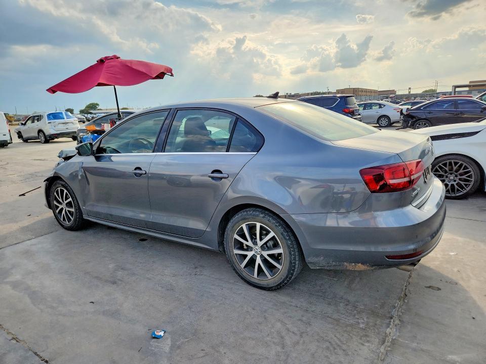 Photo 2 from auction – 2017 VOLKSWAGEN JETTA with VIN 3VWDB7AJ2HM380864