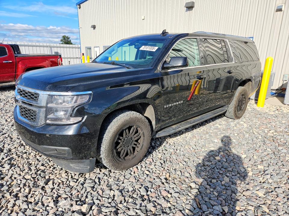 CHEVROLET SUBURBAN 2016 с VIN 1GNSKGKC6GR233218 - Снимка от търг