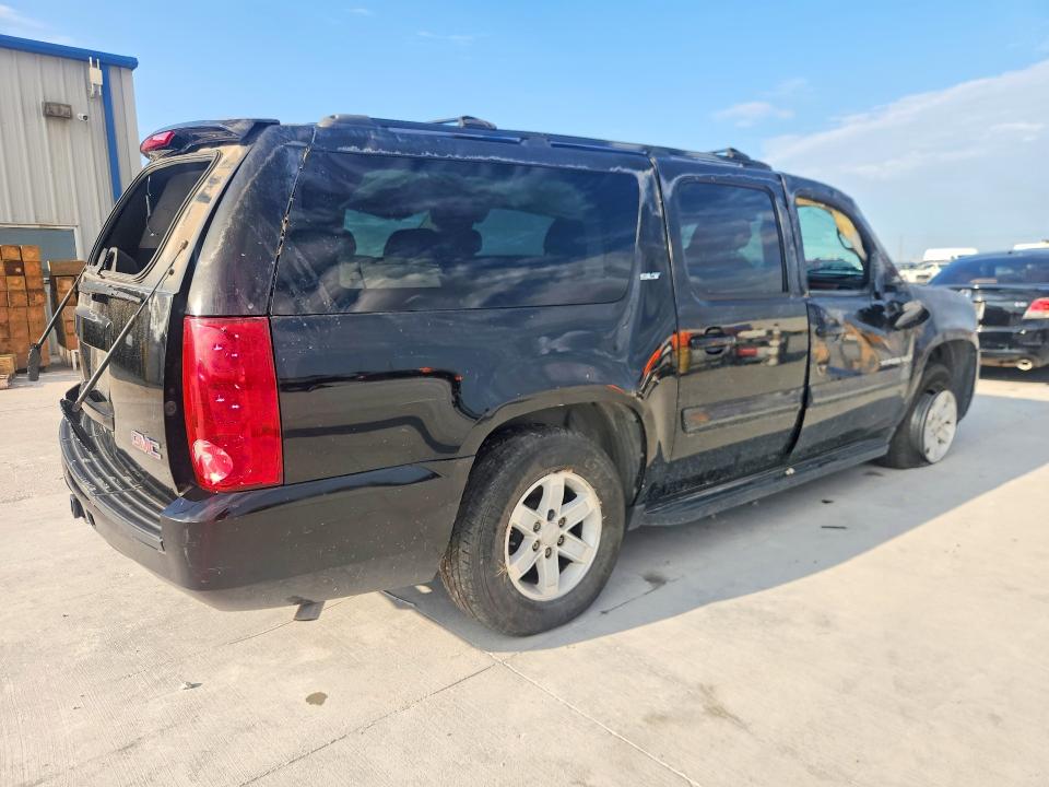 Снимка 3 от търг – 2007 GMC YUKON XL с VIN 1GKFC16077J302778