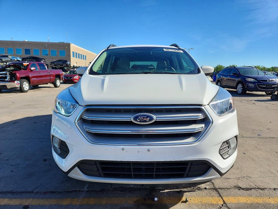 Photo 5 from auction – 2018 FORD ESCAPE with VIN 1FMCU9G9XJUC64908