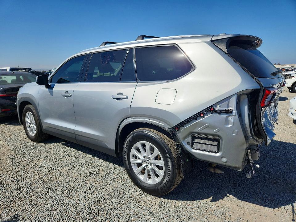Photo 2 from auction – 2025 TOYOTA GRAND HIGHLANDER with VIN 5TDAAAA5XSS021956