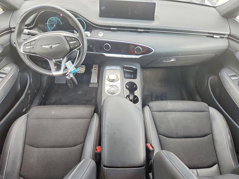 Photo 8 from auction – 2024 GENESIS GV70 with VIN 5NMMADTB1RH014604