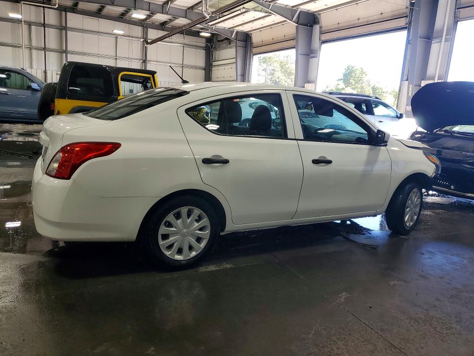 Photo 3 from auction – 2019 NISSAN VERSA with VIN 3N1CN7AP5KL827617