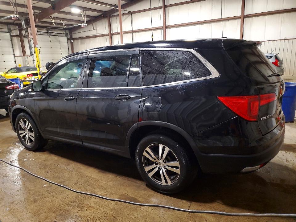 Снимка 2 от търг – 2016 HONDA PILOT с VIN 5FNYF6H82GB010636