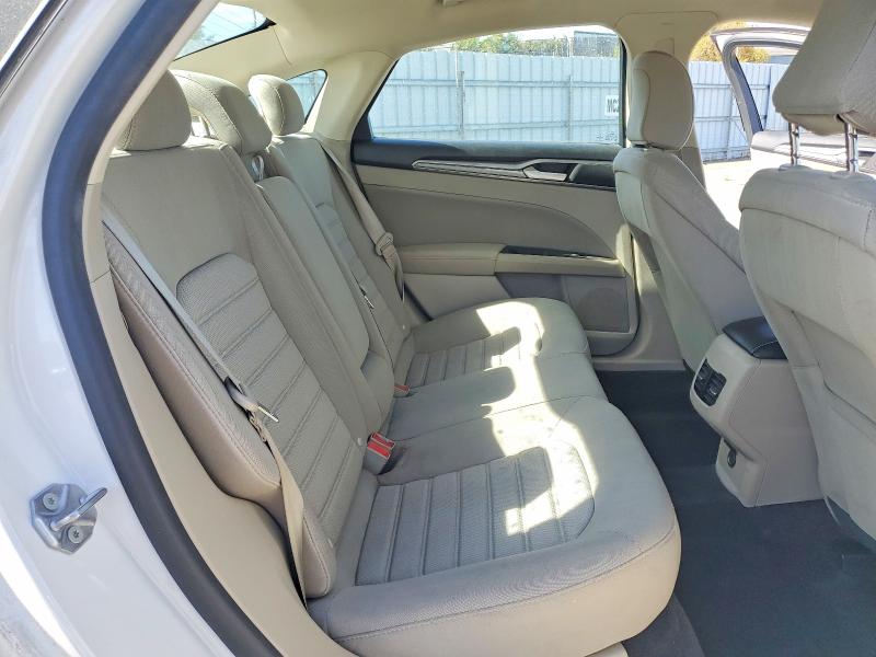 Photo 10 from auction – 2020 FORD FUSION with VIN 3FA6P0H72LR244430