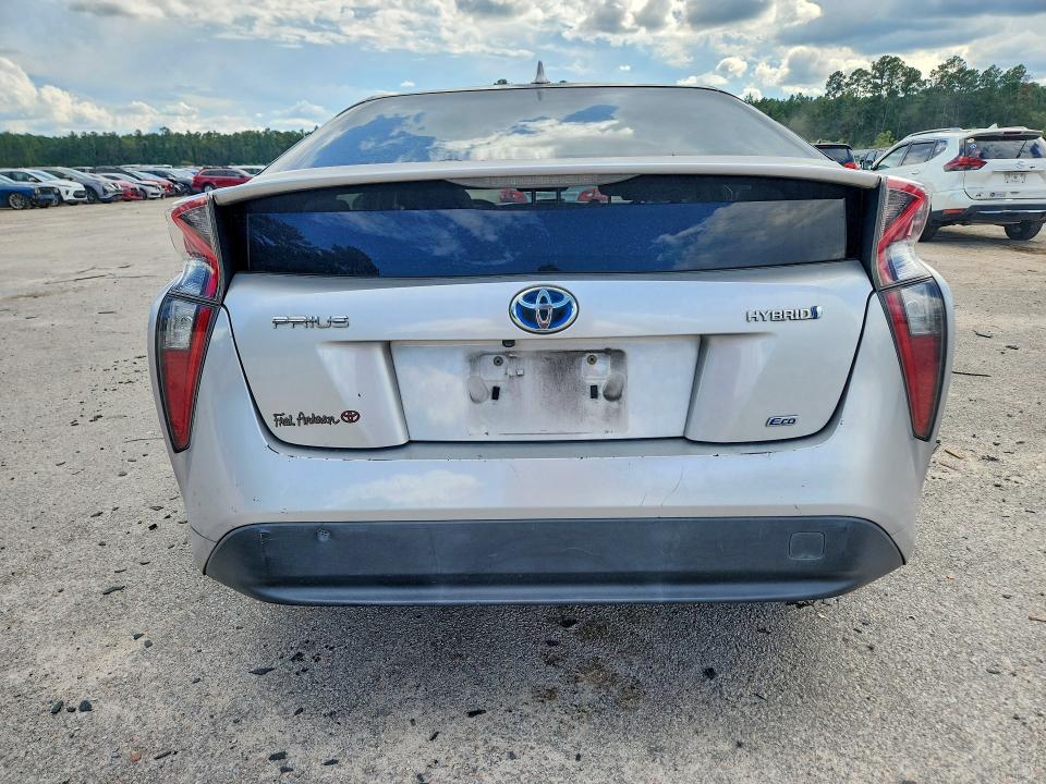 Photo 6 from auction – 2018 TOYOTA PRIUS with VIN JTDKARFU6J3065455